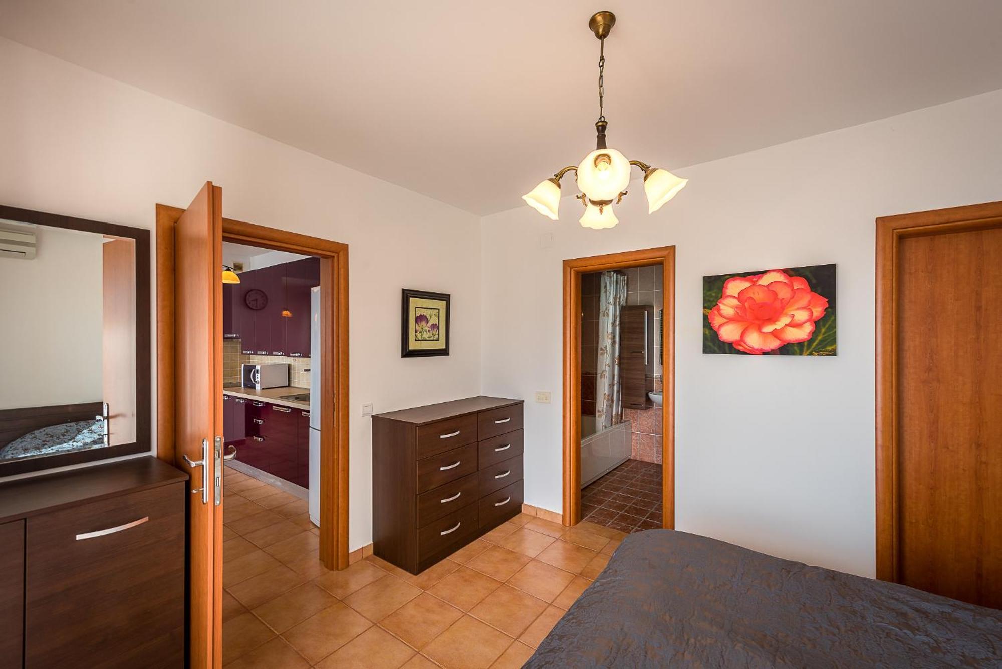 Apartments Mon Beach Будва Стая снимка