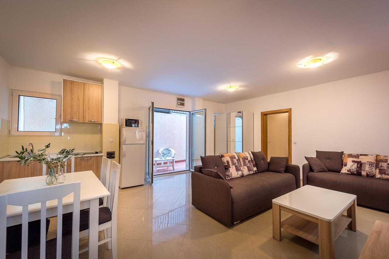 Apartments Mon Beach Будва Екстериор снимка